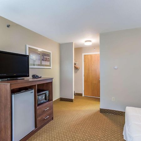 Quality Inn & Suites Gorham Exteriér fotografie