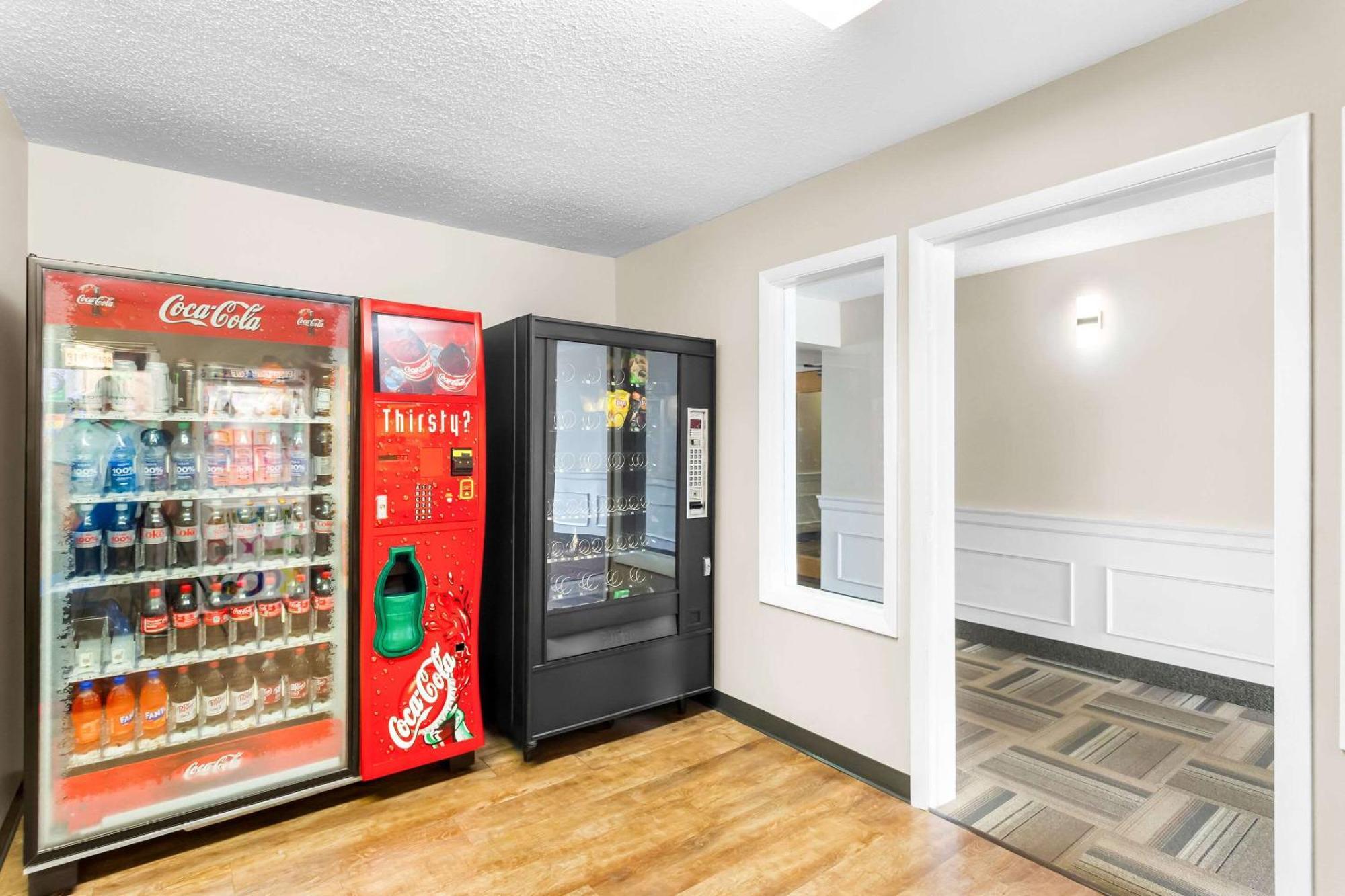 Quality Inn & Suites Gorham Exteriér fotografie
